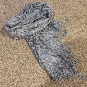 Gray/silver leopard sparkly scarf. NWOT